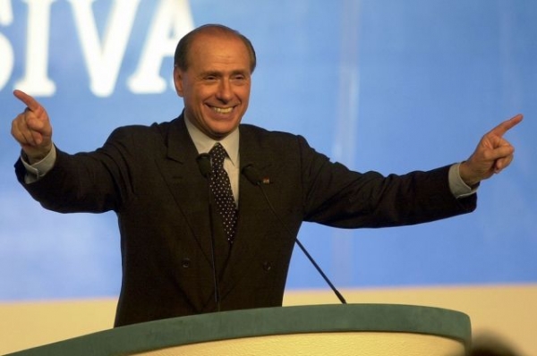 Берлускони собирается участвовать в выборах в Европарламент