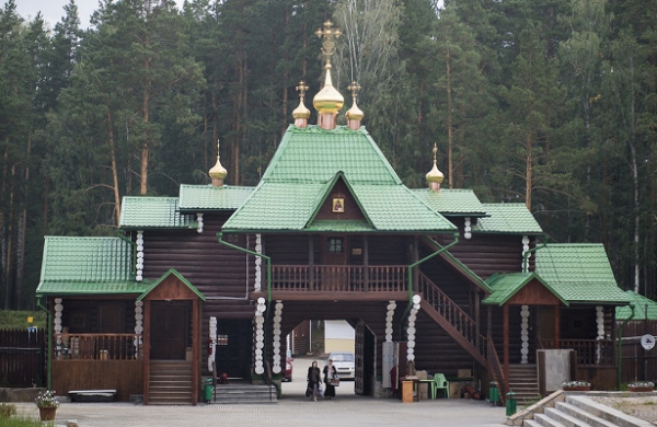 <br />
Полиция задержала подозреваемого в поджоге храма на Ганиной Яме в Свердловской области&nbsp<br />

