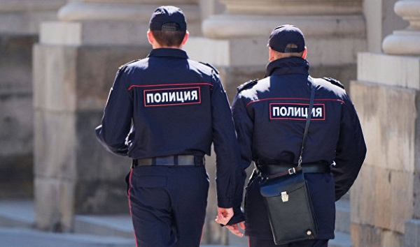 <br />
Полицейские в Москве расстреляли прохожего за замечание&nbsp<br />
