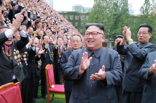 Ким Чен Ын пригласил инспекторов из США проверить полигон Пхунгери