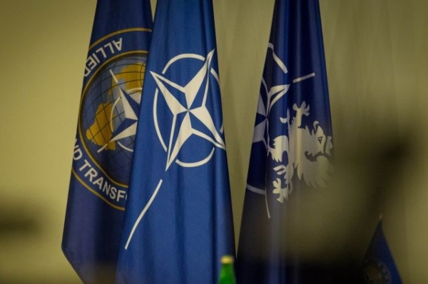 Министра обороны Украины не пустили на встречу НАТО